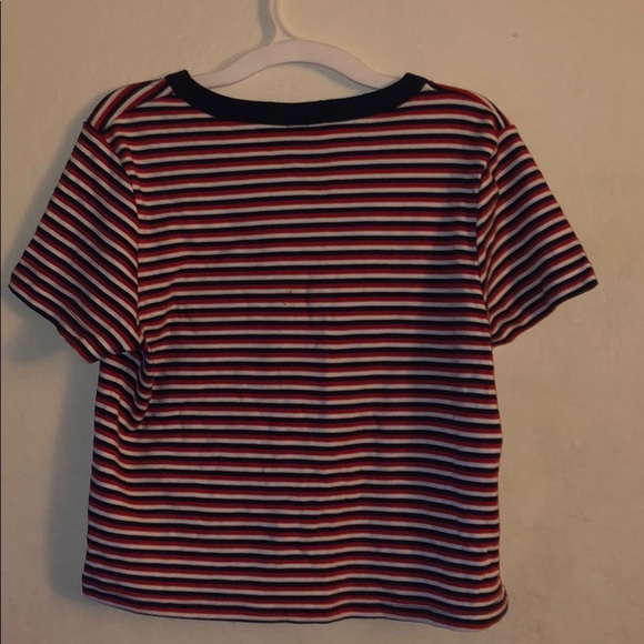 NWOT zumiez cropped t-shirt - Picture 4 of 5